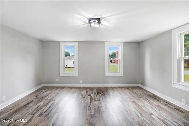 $229,900 | 205 East Carolina Street, Fremont, NC 27830