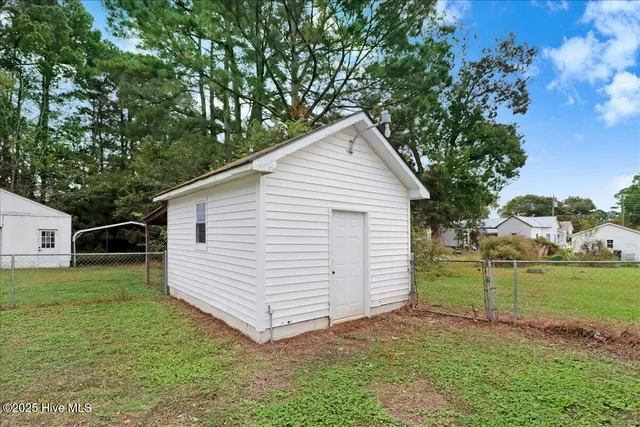 $229,900 | 205 East Carolina Street, Fremont, NC 27830