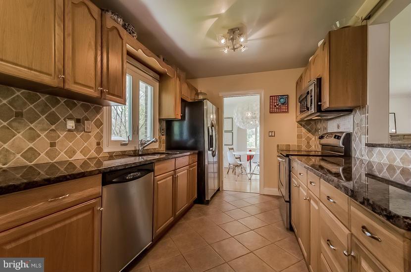 1920 Gayfields Drive Silver Spring, MD 20906 - Photo 7 of 30 Kitchen