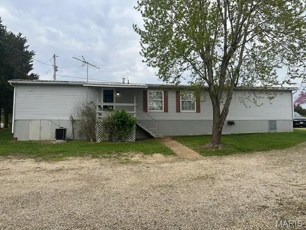 $189,900 | 5600 Meadow Lane, Farmington, MO 63640