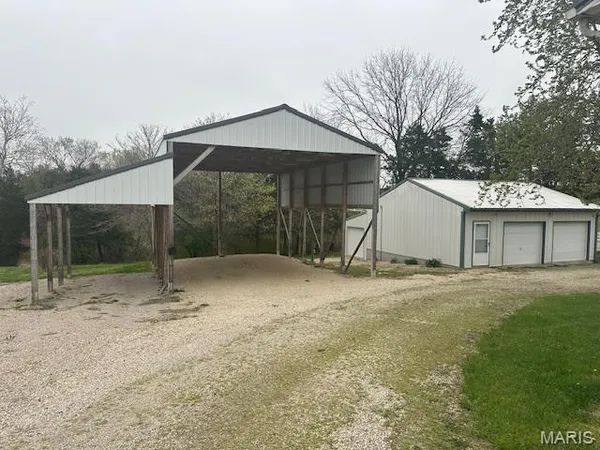 $189,900 | 5600 Meadow Lane, Farmington, MO 63640