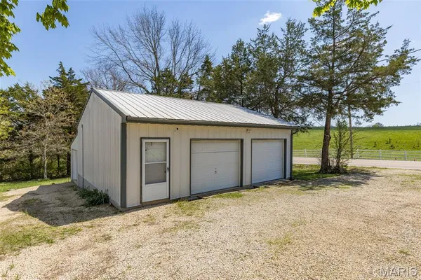 $189,900 | 5600 Meadow Lane, Farmington, MO 63640