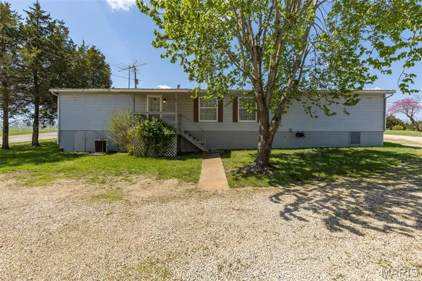 $189,900 | 5600 Meadow Lane, Farmington, MO 63640
