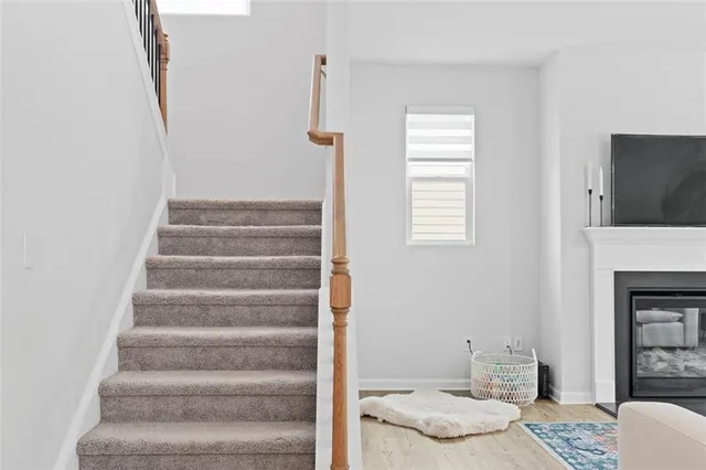 a view of entryway and hall