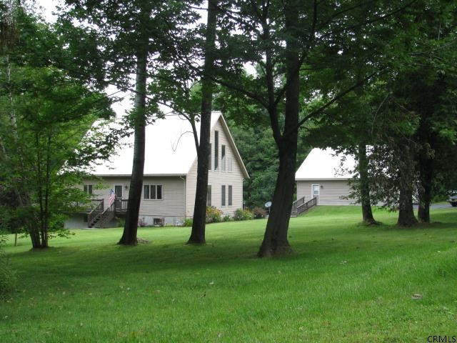 193 Paradise Point Road Mayfield, NY 12117 - Photo 3 of 22 Photo 3
