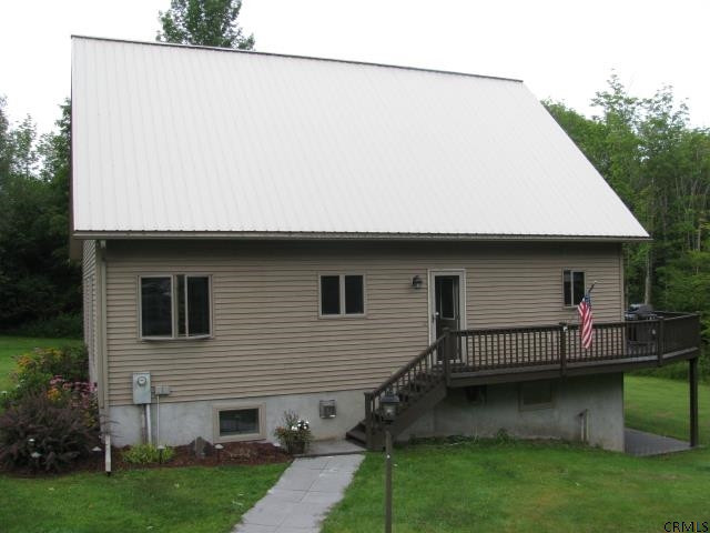 193 Paradise Point Road Mayfield, NY 12117 - Photo 5 of 22 Photo 5