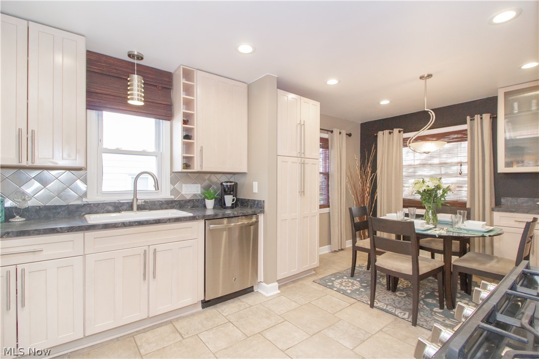 6156 Stanbury Road Parma, OH 44129 - Photo 9 of 35 Gallery Image 9
