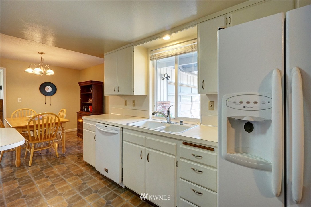 7710 Phillips Road Southwest Lakewood, WA 98498 - Photo 5 of 18