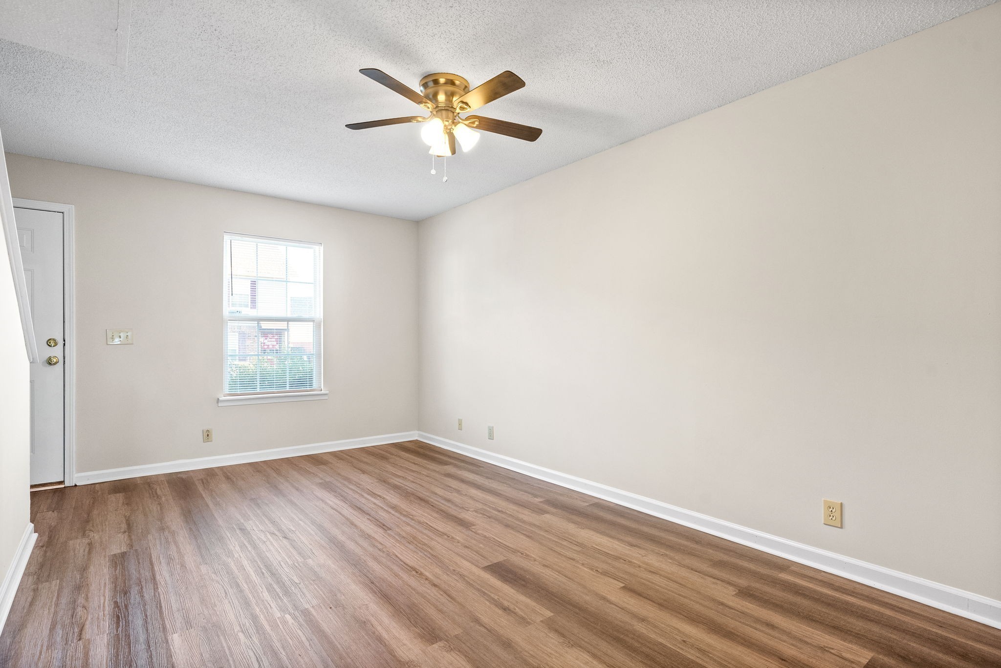2303 Raleigh Court, Unit 5 Clarksville, TN 37043 - Photo 6 of 24