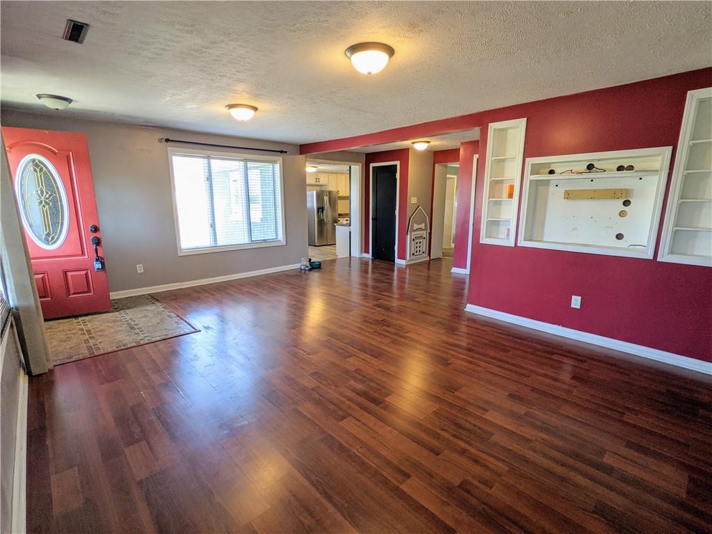 8217 Acton Road Indianapolis, IN 46259 - Photo 5 of 21 Gallery Image 5
