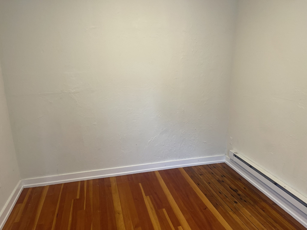 620 Columbia Road, Unit 5 Boston, MA 02125 - Photo 5 of 11