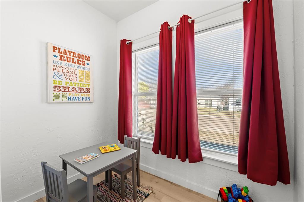 3100 North 27th Street Waco, TX 76708 - Photo 9 of 27 a bed room with a bed and a window