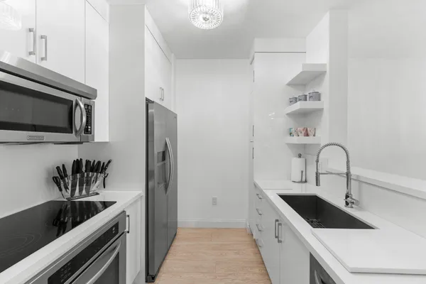 $5,000 | 550 Okeechobee Boulevard, Unit 612, West Palm Beach, FL 33401