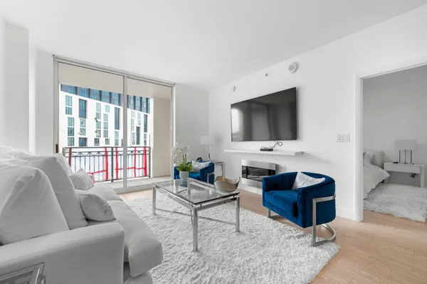 $5,000 | 550 Okeechobee Boulevard, Unit 612, West Palm Beach, FL 33401