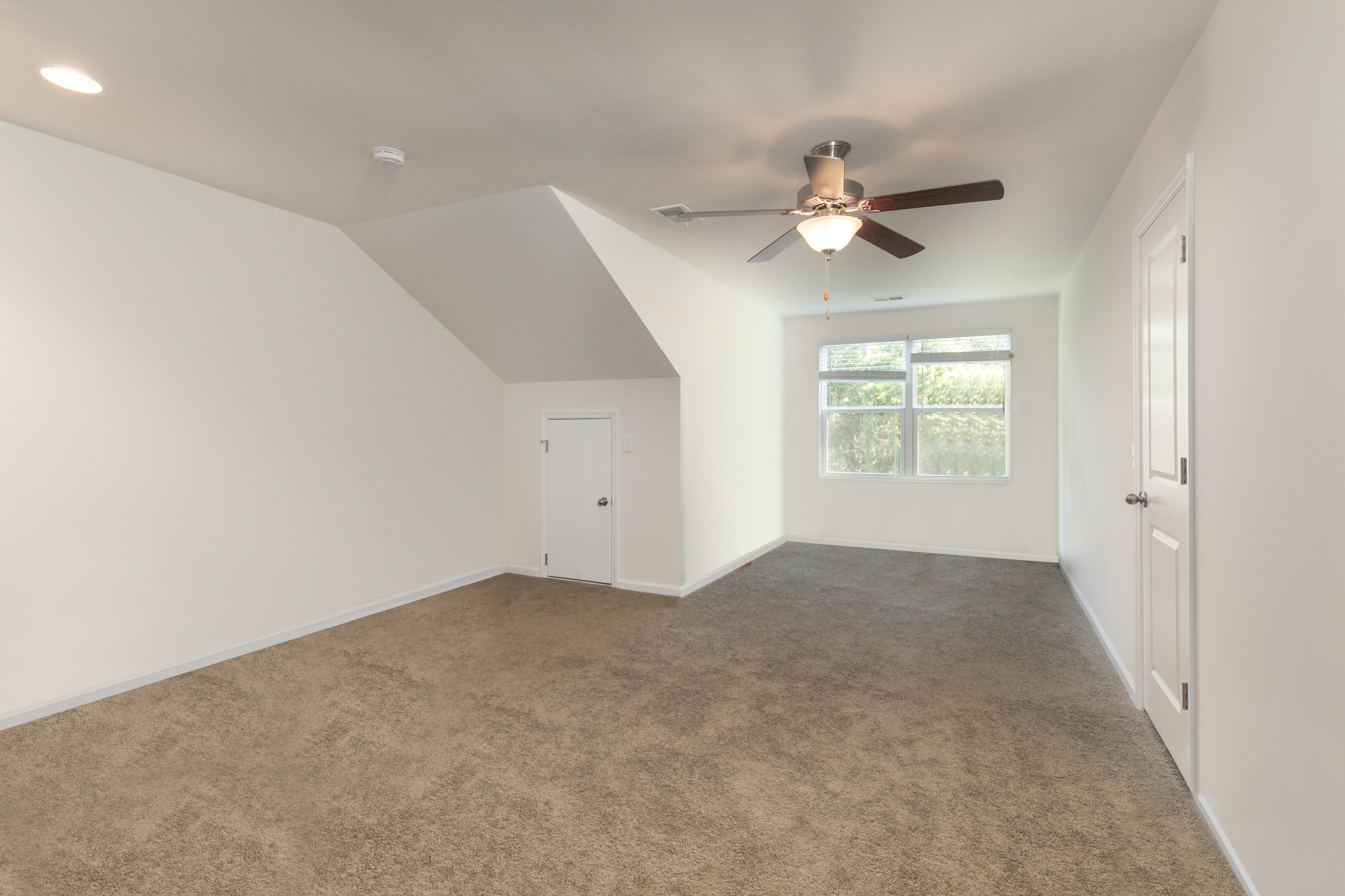 355 Flyway Road Goose Creek, SC 29445 - Photo 10 of 16 3rd floor picture
