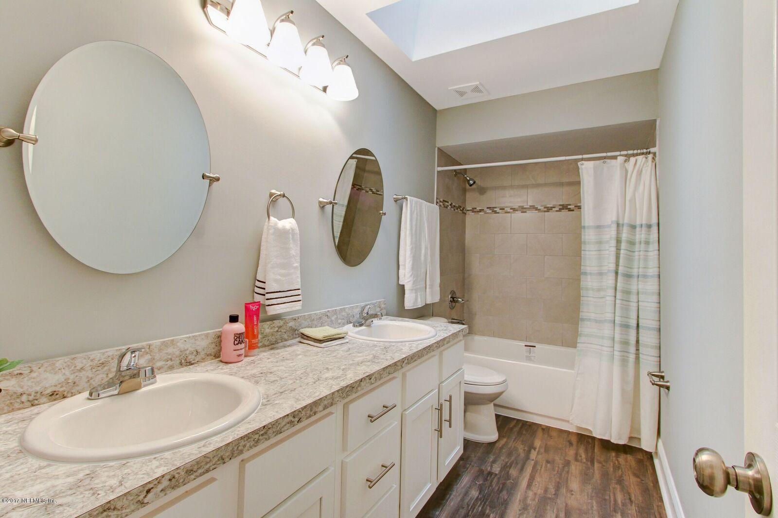 11834 Remsen Road Jacksonville, FL 32223 - Photo 13 of 43 Rave Home Staging in Jacksonville (7)_pr
