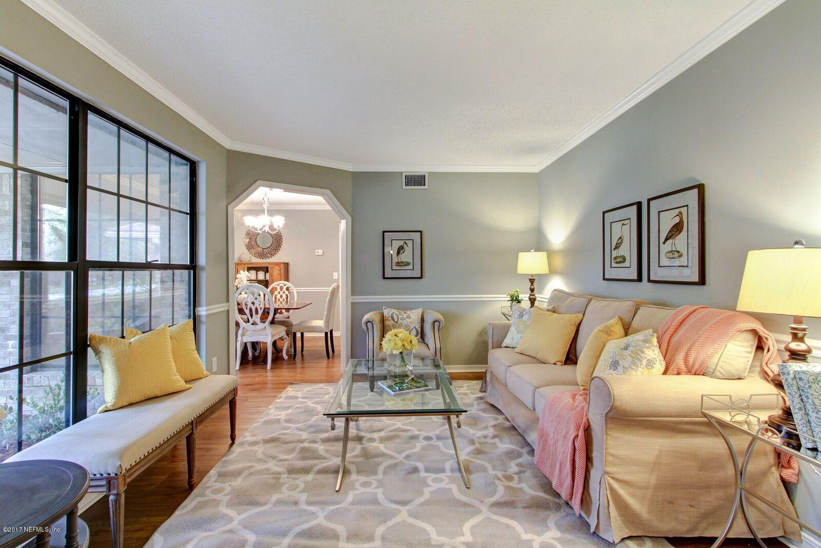 11834 Remsen Road Jacksonville, FL 32223 - Photo 23 of 43 Rave Home Staging in Jacksonville (17)_p