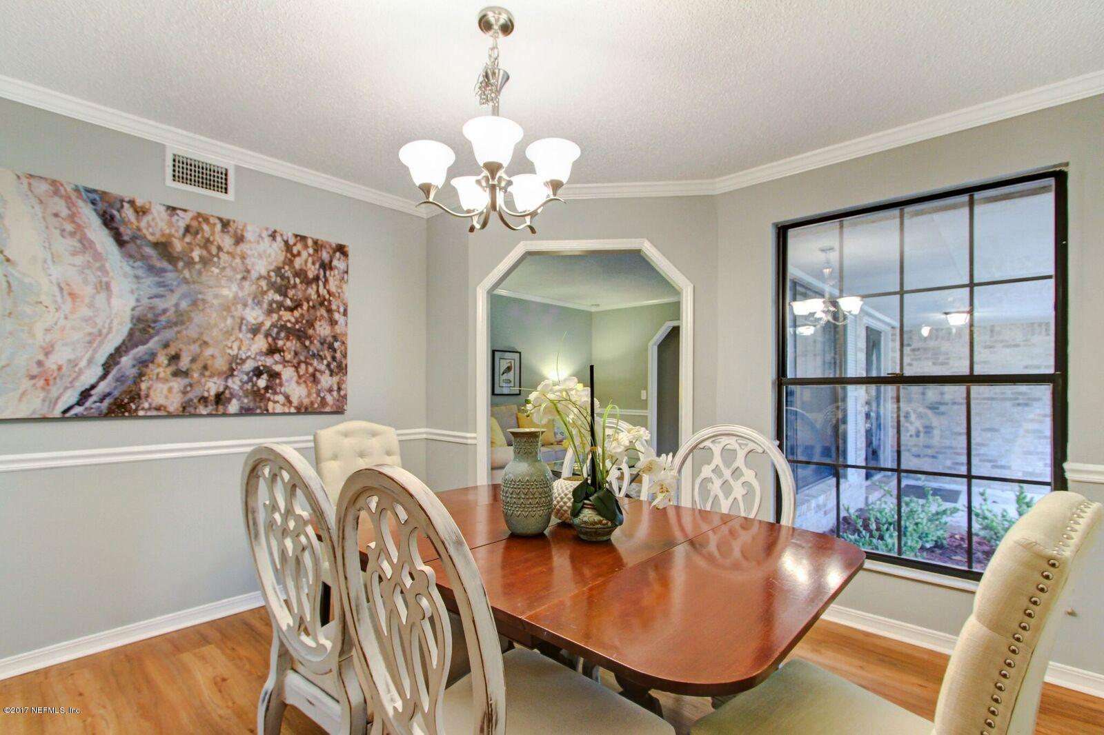 11834 Remsen Road Jacksonville, FL 32223 - Photo 27 of 43 Rave Home Staging in Jacksonville (21)_p