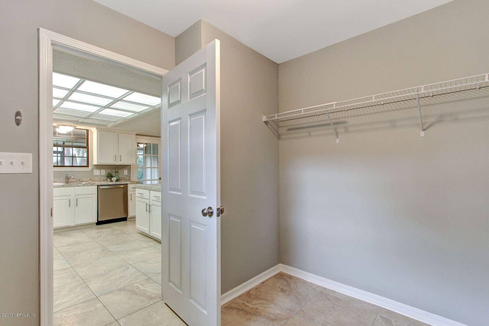 11834 Remsen Road Jacksonville, FL 32223 - Photo 30 of 43 Rave Home Staging in Jacksonville (24)_p