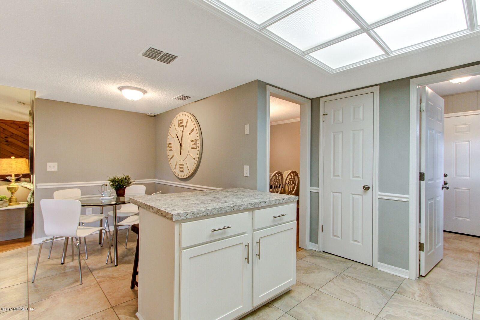 11834 Remsen Road Jacksonville, FL 32223 - Photo 33 of 43 Rave Home Staging in Jacksonville (27)_p