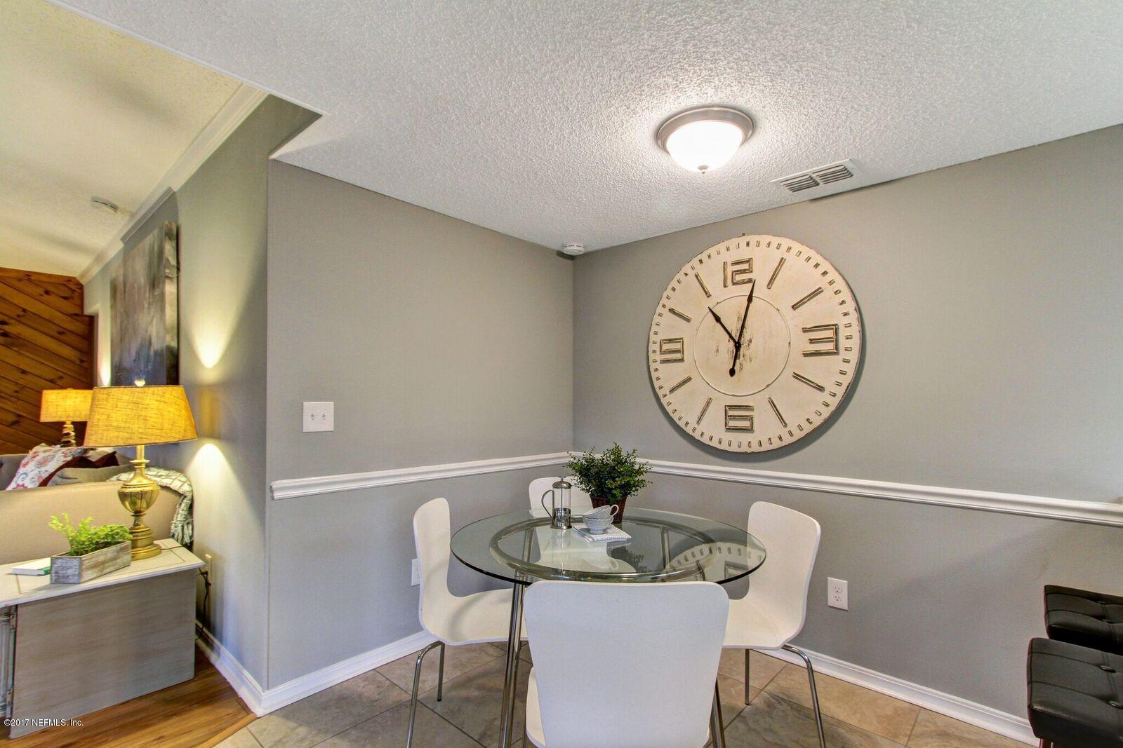 11834 Remsen Road Jacksonville, FL 32223 - Photo 36 of 43 Rave Home Staging in Jacksonville (30)_p
