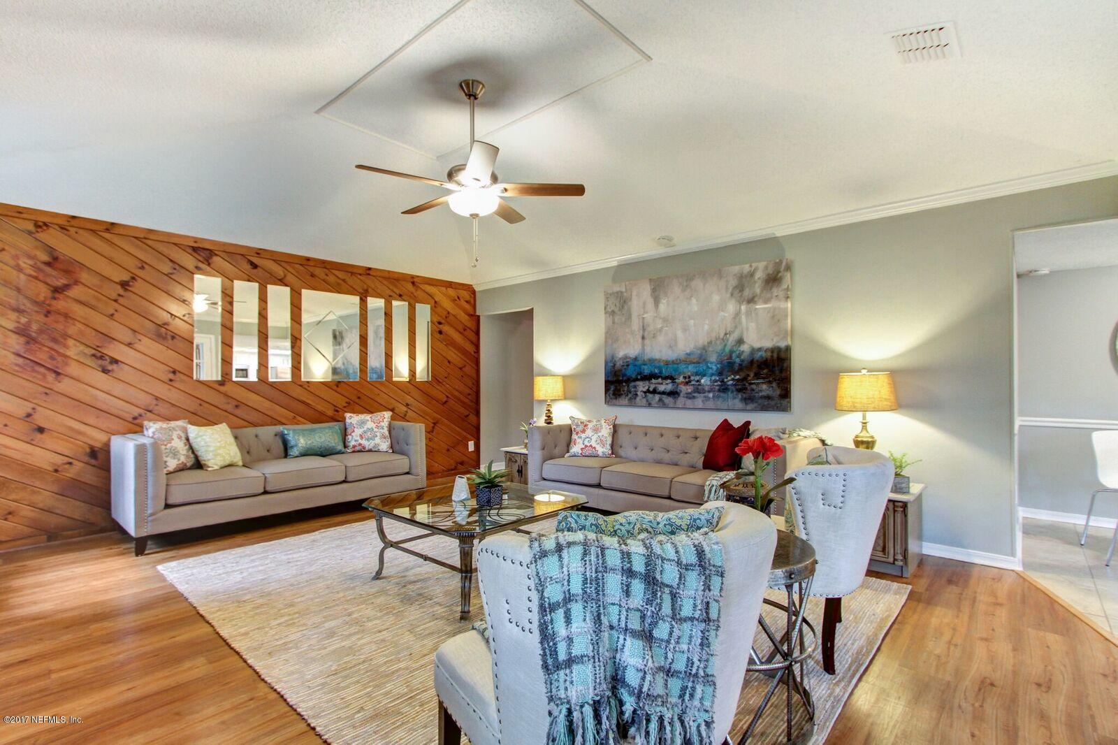 11834 Remsen Road Jacksonville, FL 32223 - Photo 40 of 43 Rave Home Staging in Jacksonville (34)_p