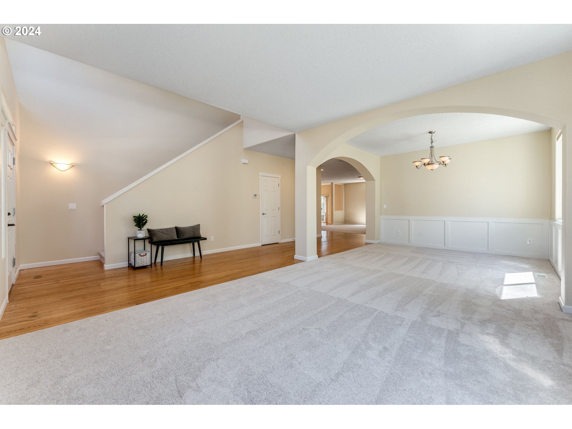 768 North 28th Avenue Cornelius, OR 97113 - Photo 20 of 40 a view of a livingroom with a staircase