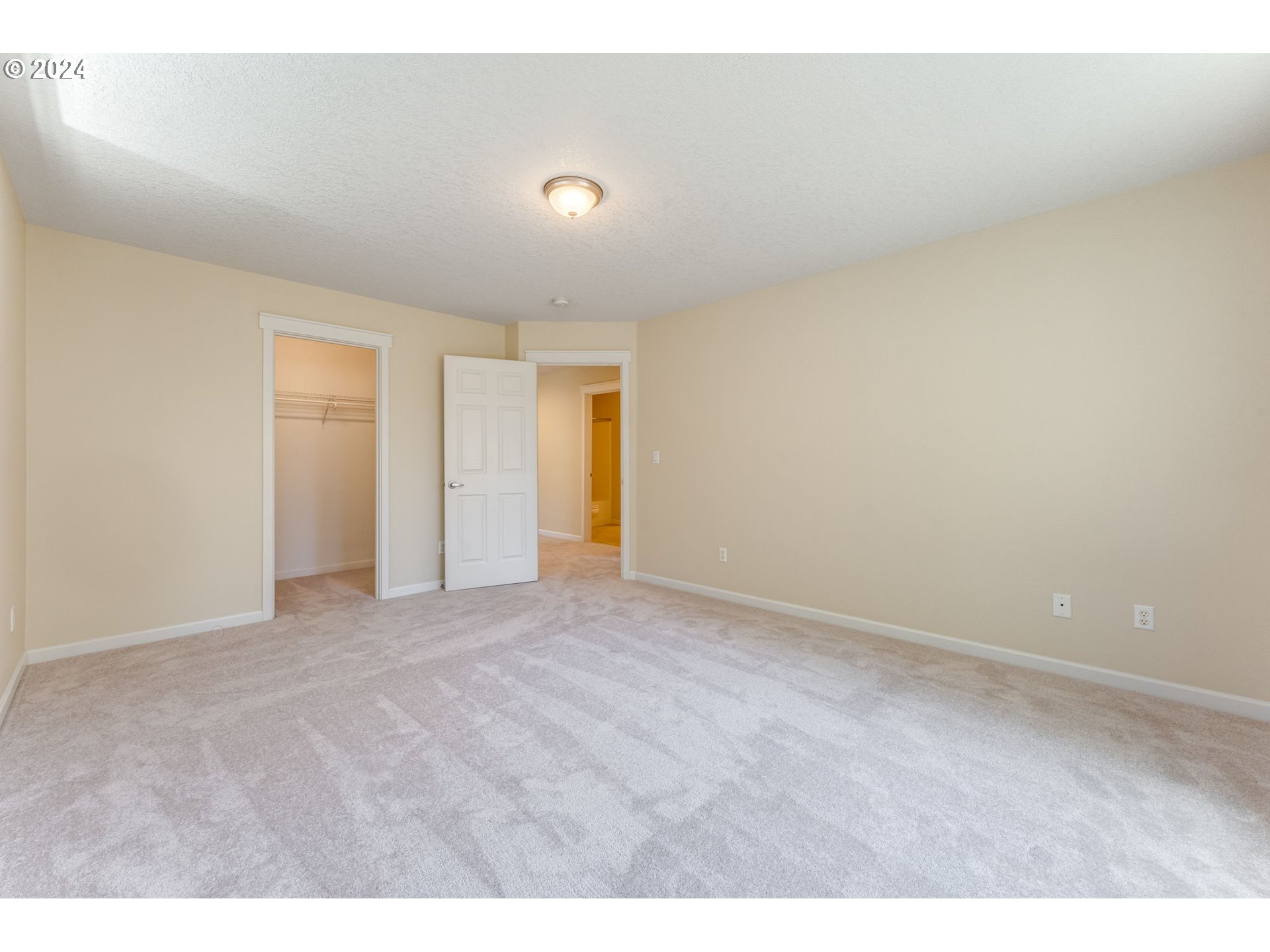 768 North 28th Avenue Cornelius, OR 97113 - Photo 33 of 40 a view of an empty room