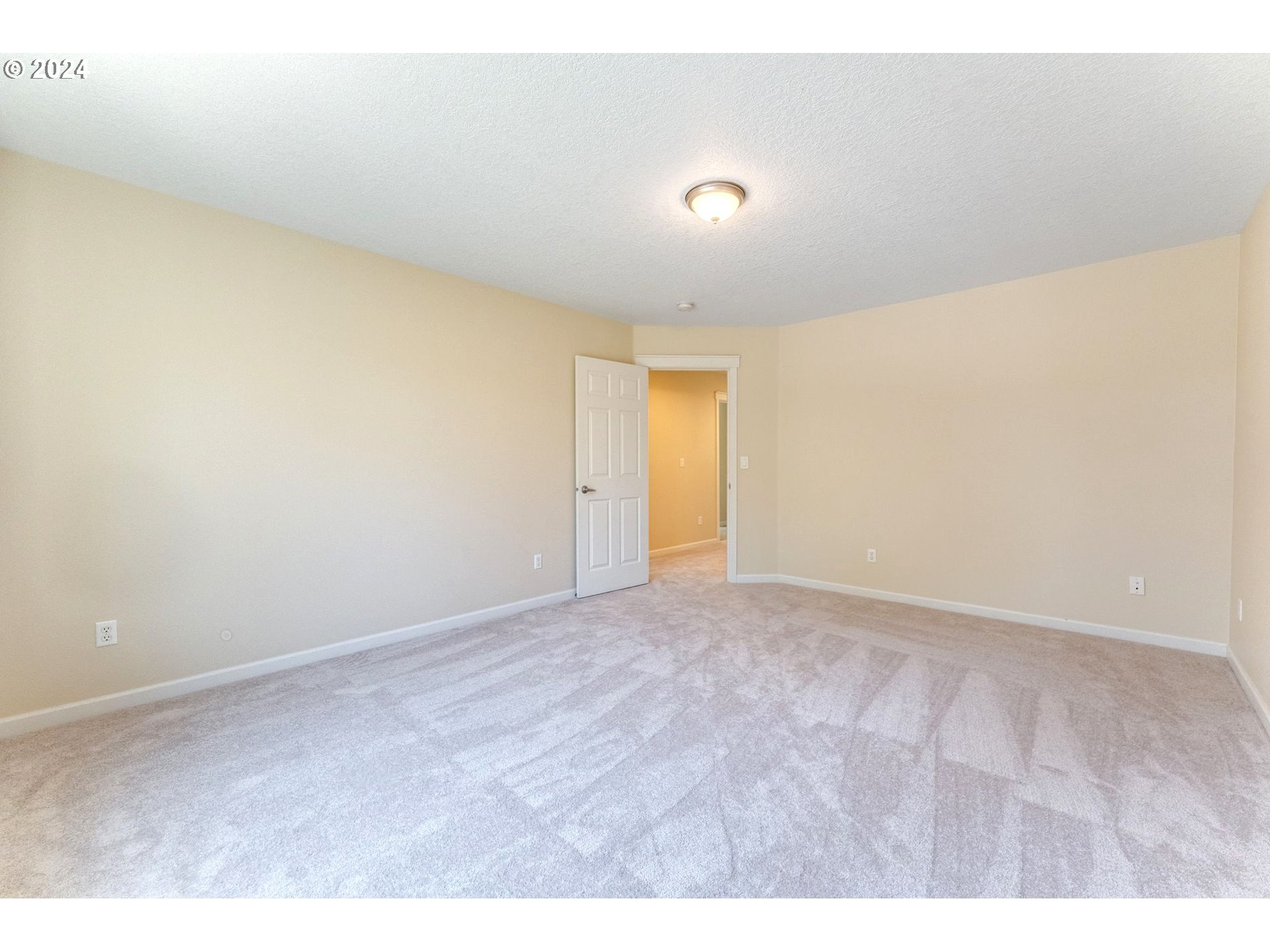 768 North 28th Avenue Cornelius, OR 97113 - Photo 35 of 40 a view of an empty room