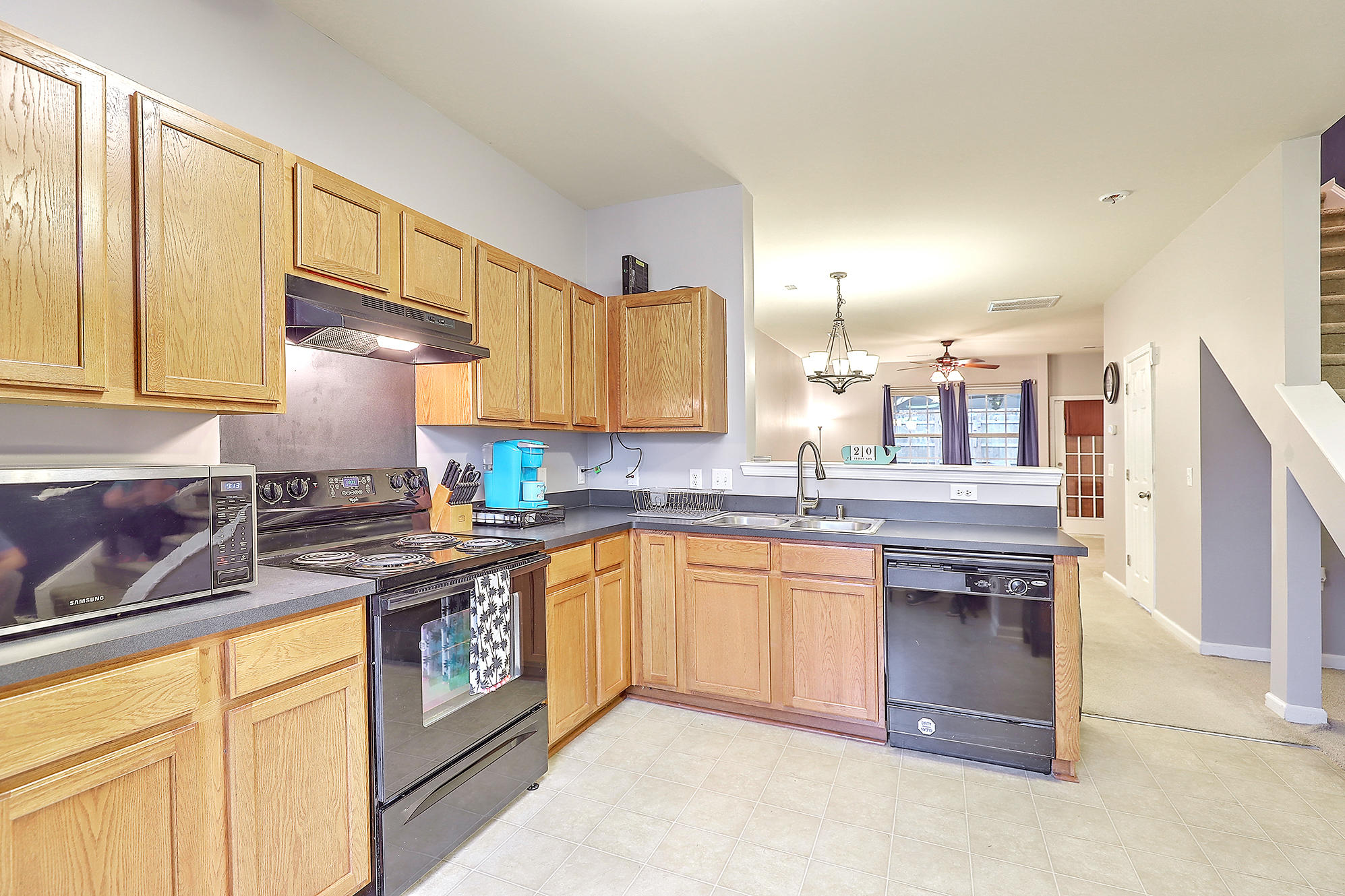 161 Woodward Road Goose Creek, SC 29445 - Photo 4 of 27 IMG_2830_1_2_3_4_5_6