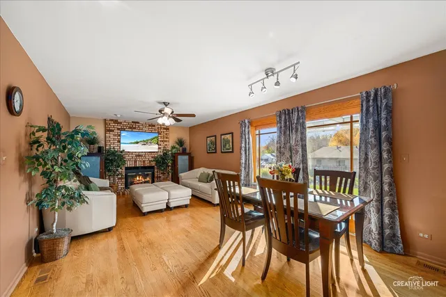 $369,900 | 500 North Lyle Avenue, Elgin, IL 60123