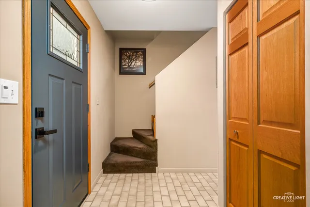 $369,900 | 500 North Lyle Avenue, Elgin, IL 60123