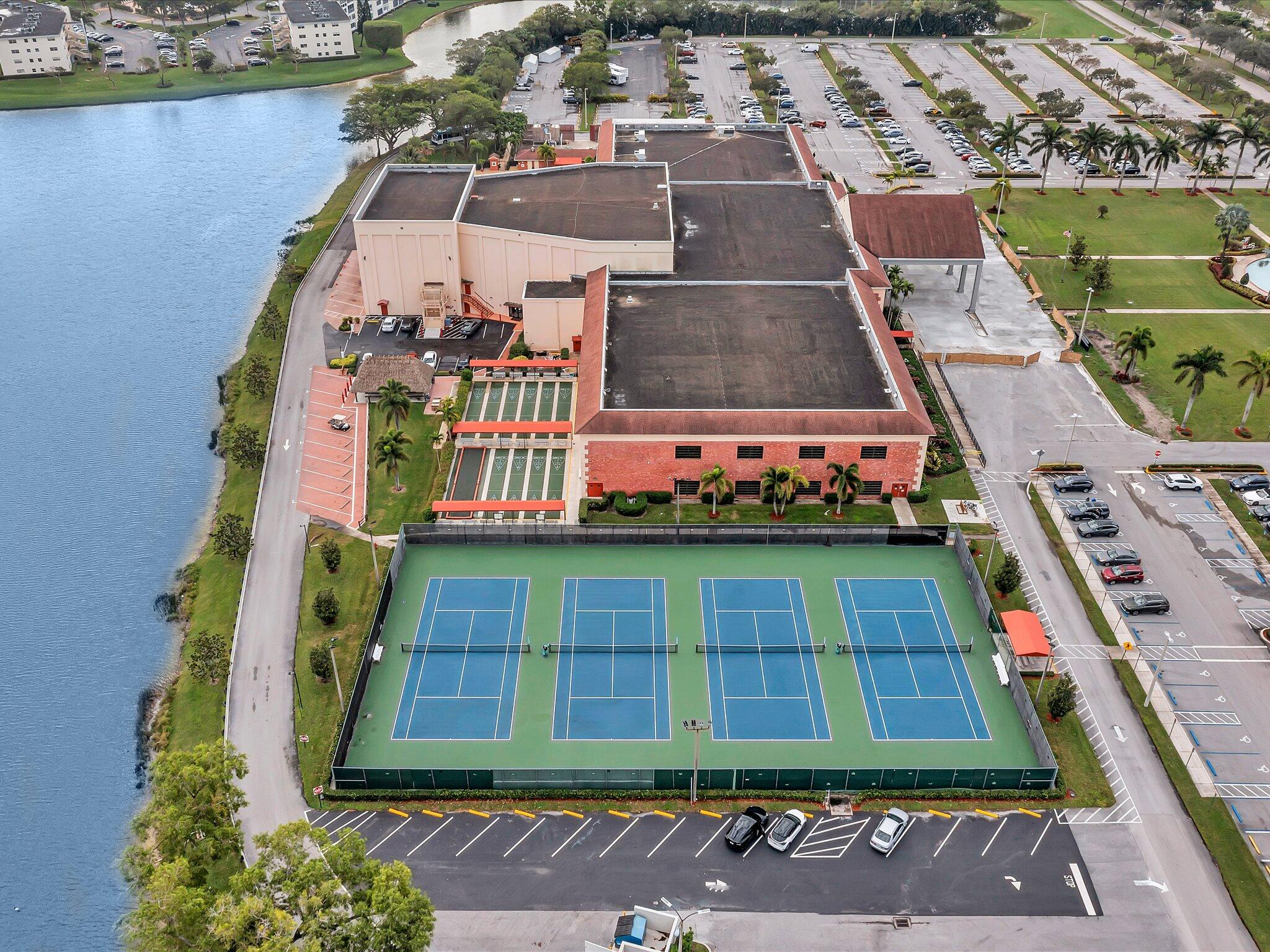 288 Fanshaw Drive, Unit G Boca Raton, FL 33434 - Photo 40 of 49 -