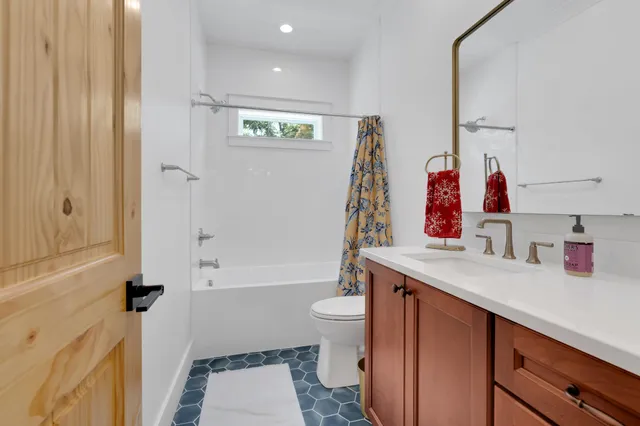 $1,299,900 | 411 Bryan Road, Hillsboro, TN 37342