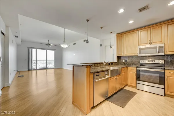 $2,500 | 8255 South Las Vegas Boulevard, Unit 1203, Las Vegas, NV 89123