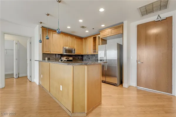 $2,500 | 8255 South Las Vegas Boulevard, Unit 1203, Las Vegas, NV 89123