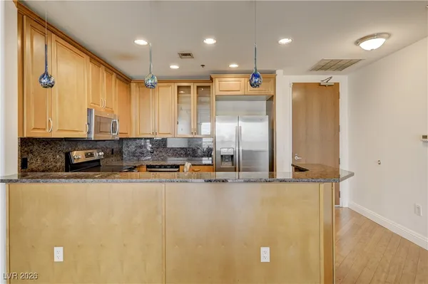 $2,500 | 8255 South Las Vegas Boulevard, Unit 1203, Las Vegas, NV 89123