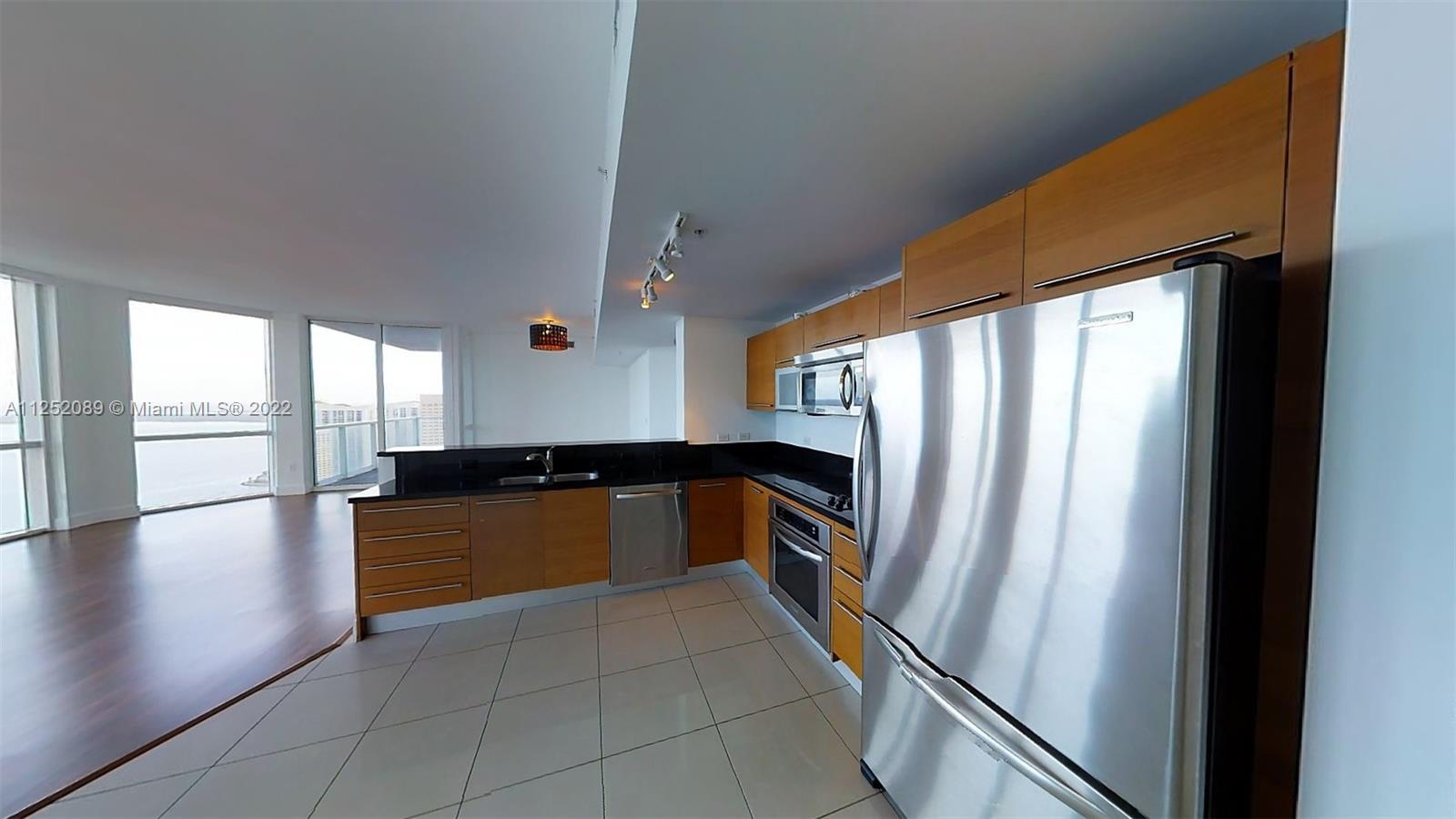 244 Biscayne Boulevard, Unit 4503 Miami, FL 33132 - Photo 16 of 33