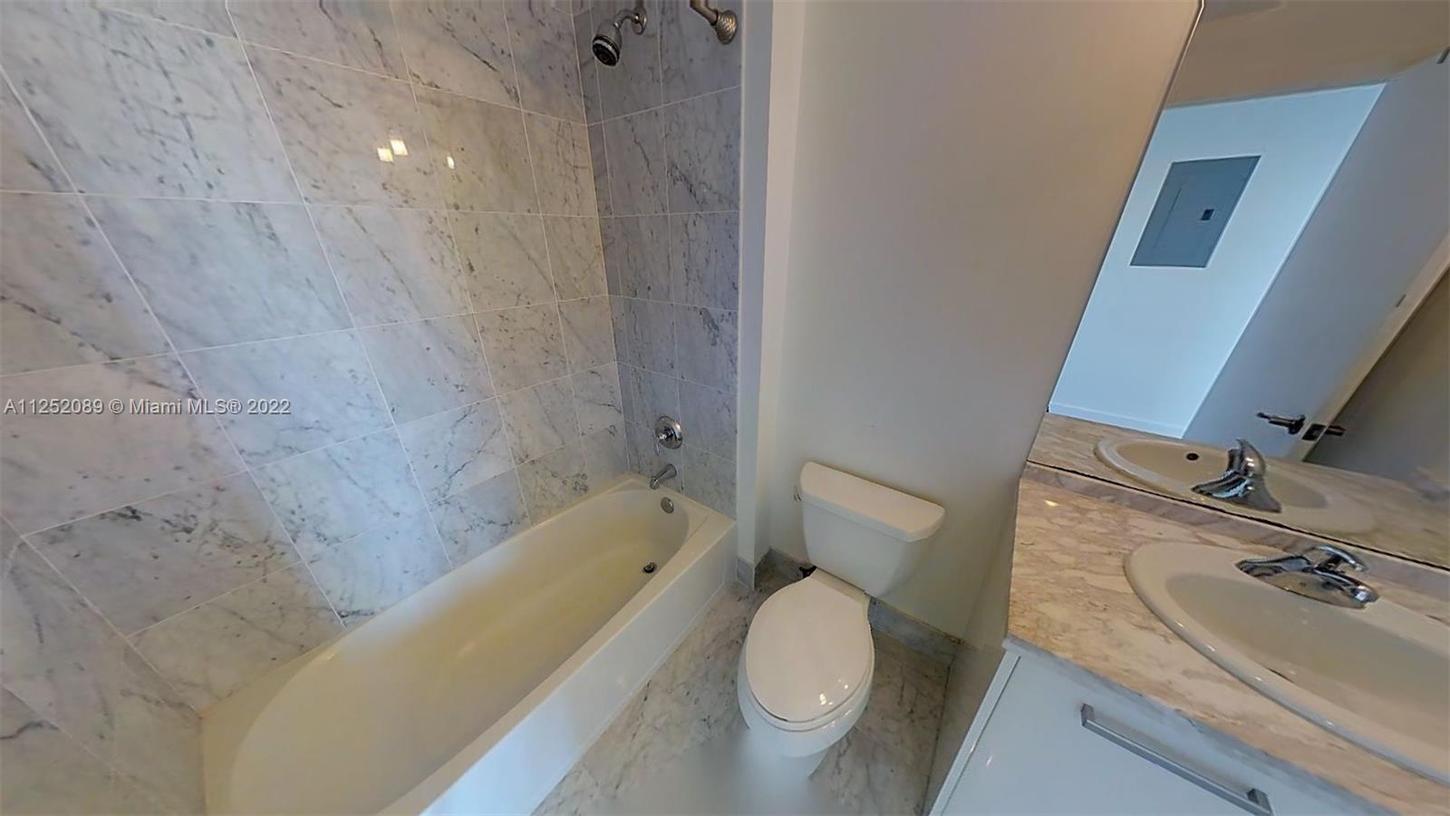 244 Biscayne Boulevard, Unit 4503 Miami, FL 33132 - Photo 29 of 33