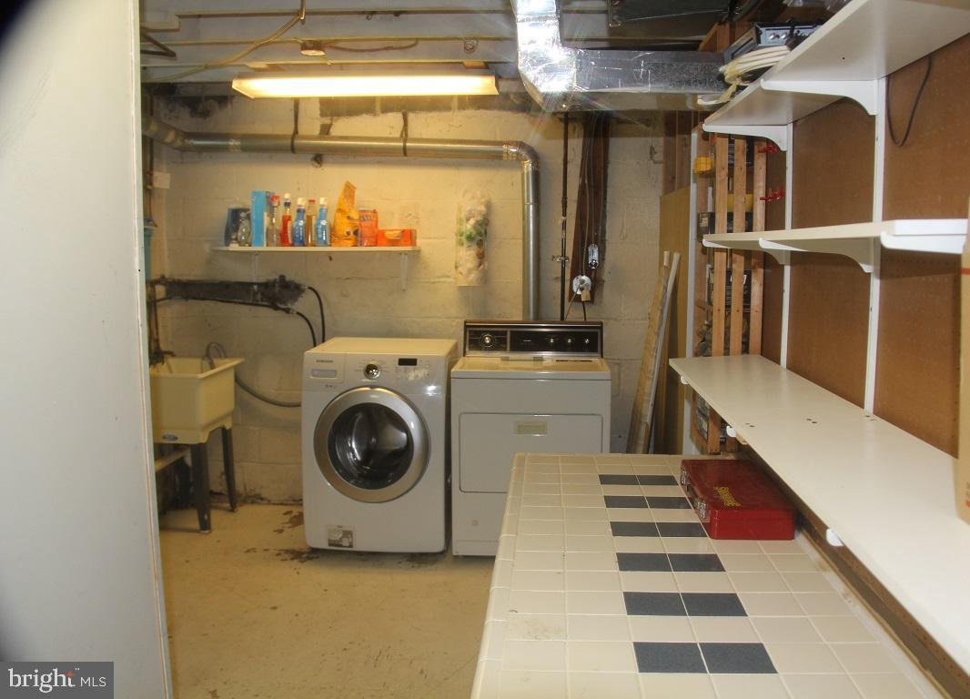 10701 Inwood Avenue Silver Spring, MD 20902 - Photo 24 of 25 Laundry Room