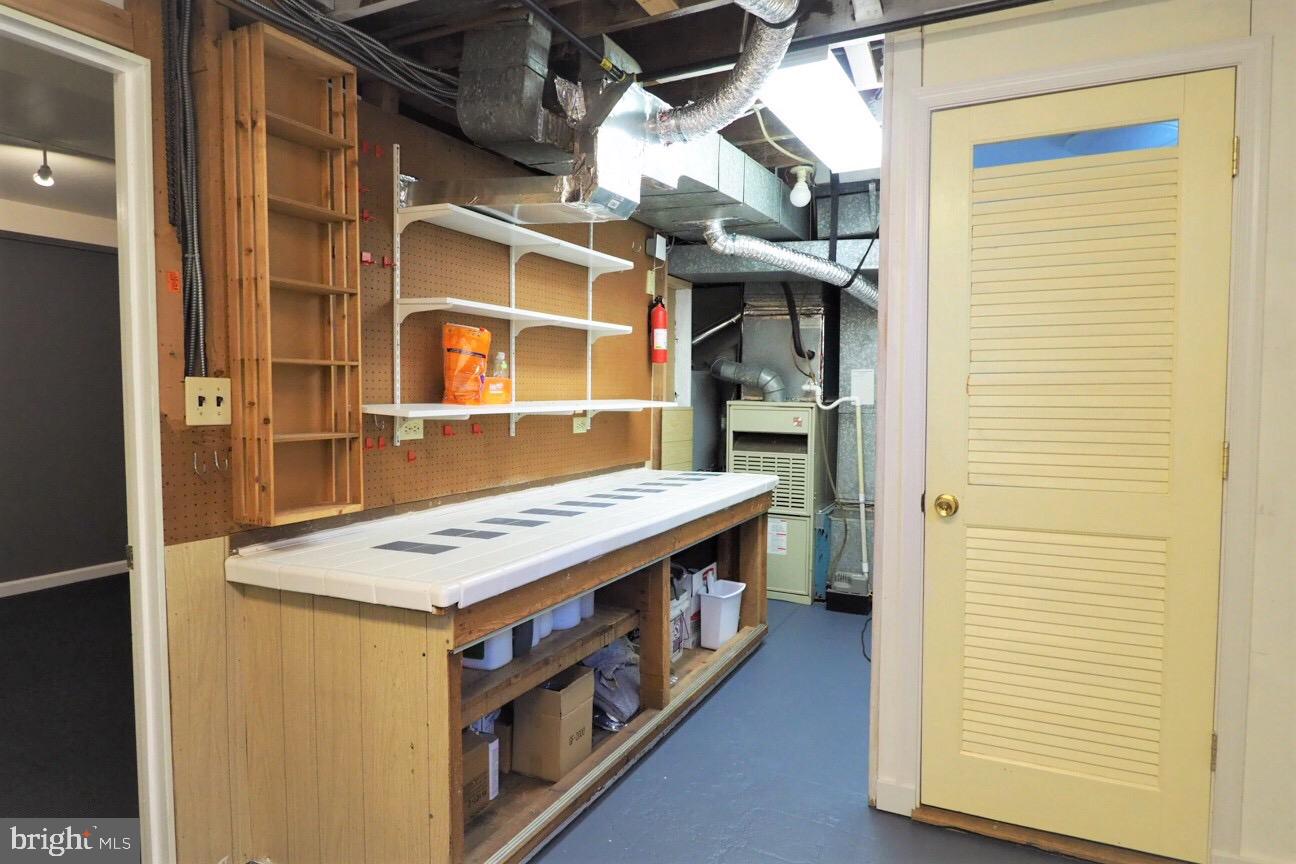 10701 Inwood Avenue Silver Spring, MD 20902 - Photo 25 of 25 Workroom