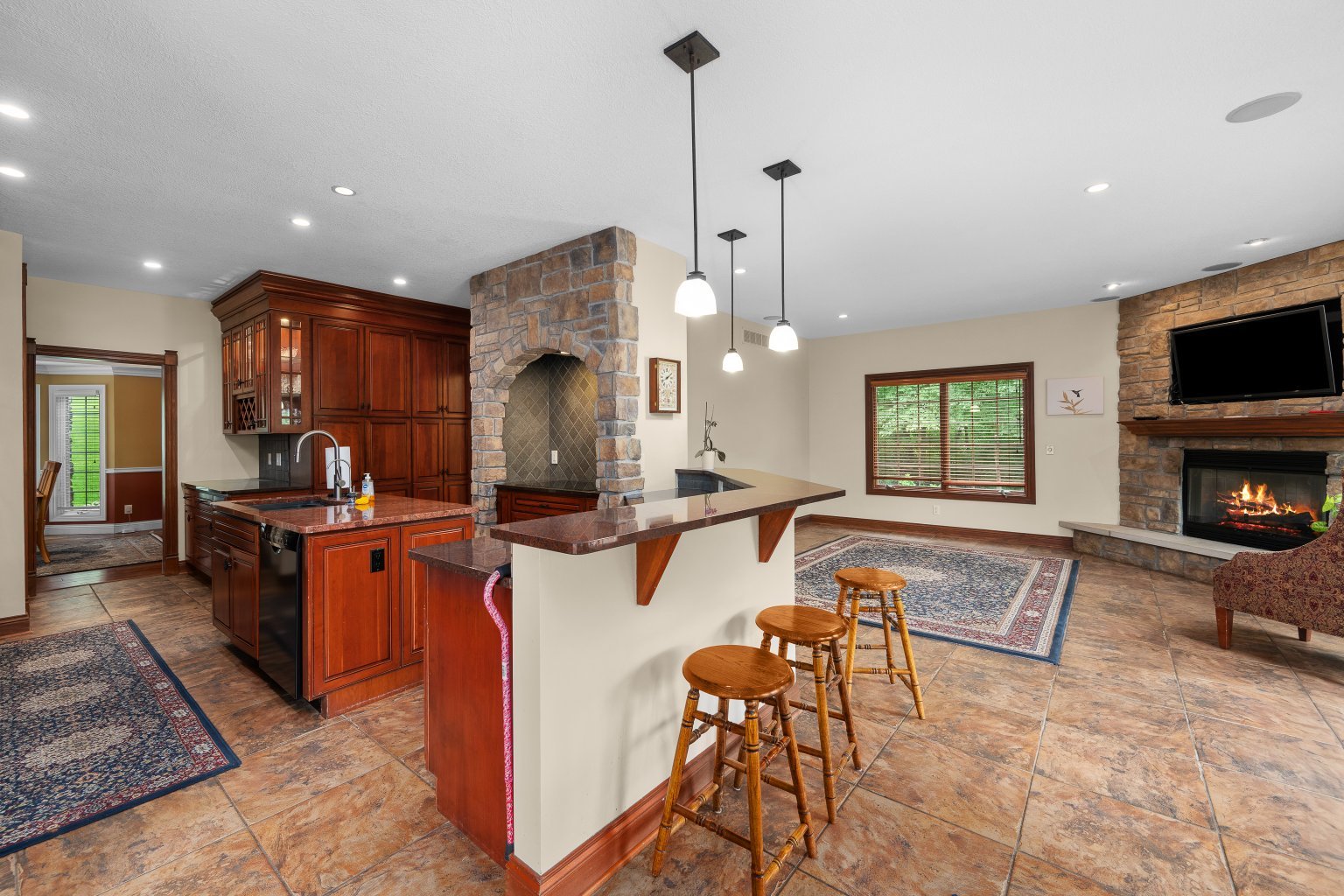 2296 Forest Reed Place Le Claire, IA 52753 - Photo 23 of 77