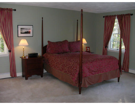 13 Anna's Way Boxford, MA 01921 - Photo 7 of 9 Gallery Image 7