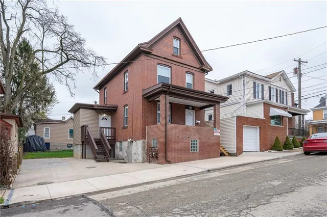 $220,000 | 447 Steck Street, Greensburg, PA 15601