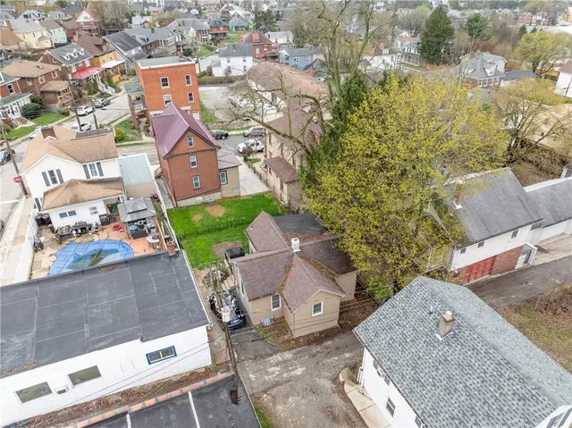 $220,000 | 447 Steck Street, Greensburg, PA 15601