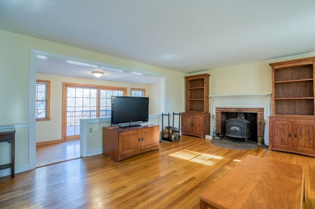 126 Barnard Road Granville, MA 01034 - Photo 5 of 30 Gallery Image 5