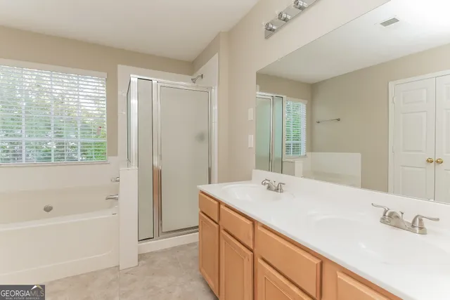 $2,040 | 827 Shadow Lake Drive, Lithonia, GA 30058