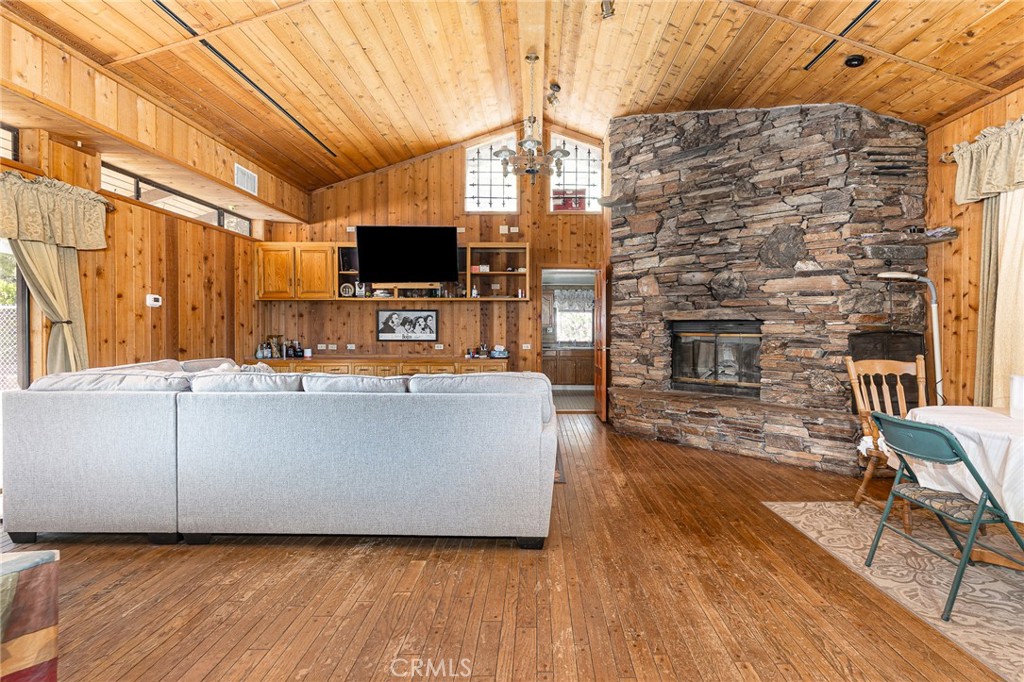 15283 Apple Valley Road Apple Valley, CA 92307 - Photo 23 of 53