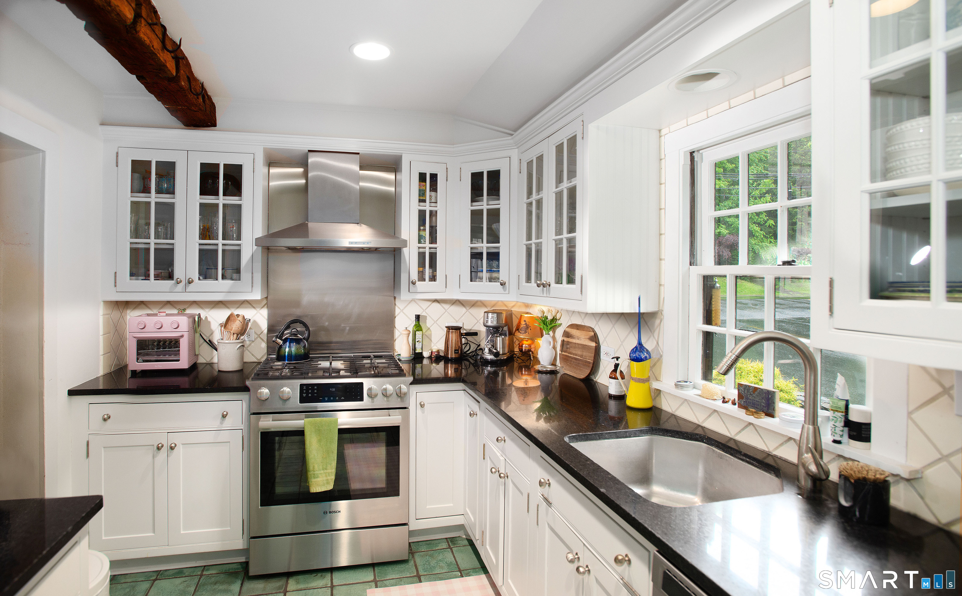 3 Millstone Road Wilton, CT 06897 - Photo 12 of 24