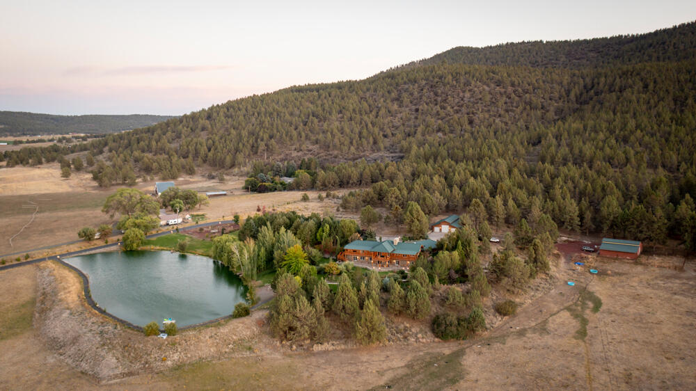 24624 Schaupp Road Klamath Falls, OR 97603 - Photo 12 of 62 24624SchauppRd.-20